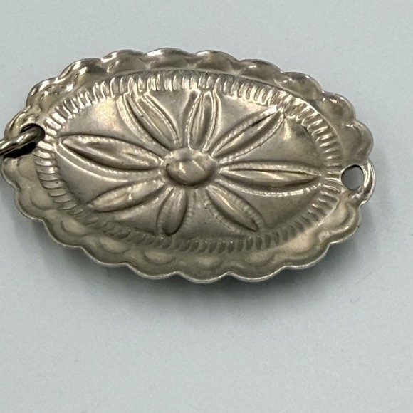 Silver Tone Concho Chain Belt 36" Floral Stamped Oval Boho Western Festival - Picture 3 of 4